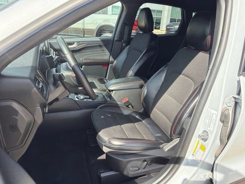 Used 2025 Ford Escape ST-Line FWD image 14