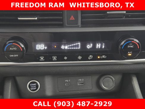 Used 2023 Nissan Rogue SV image 13