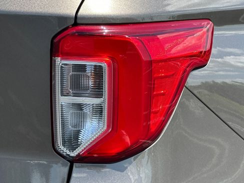 Used 2021 Ford Explorer XLT w/ Equipment Group 202A RWD image 48