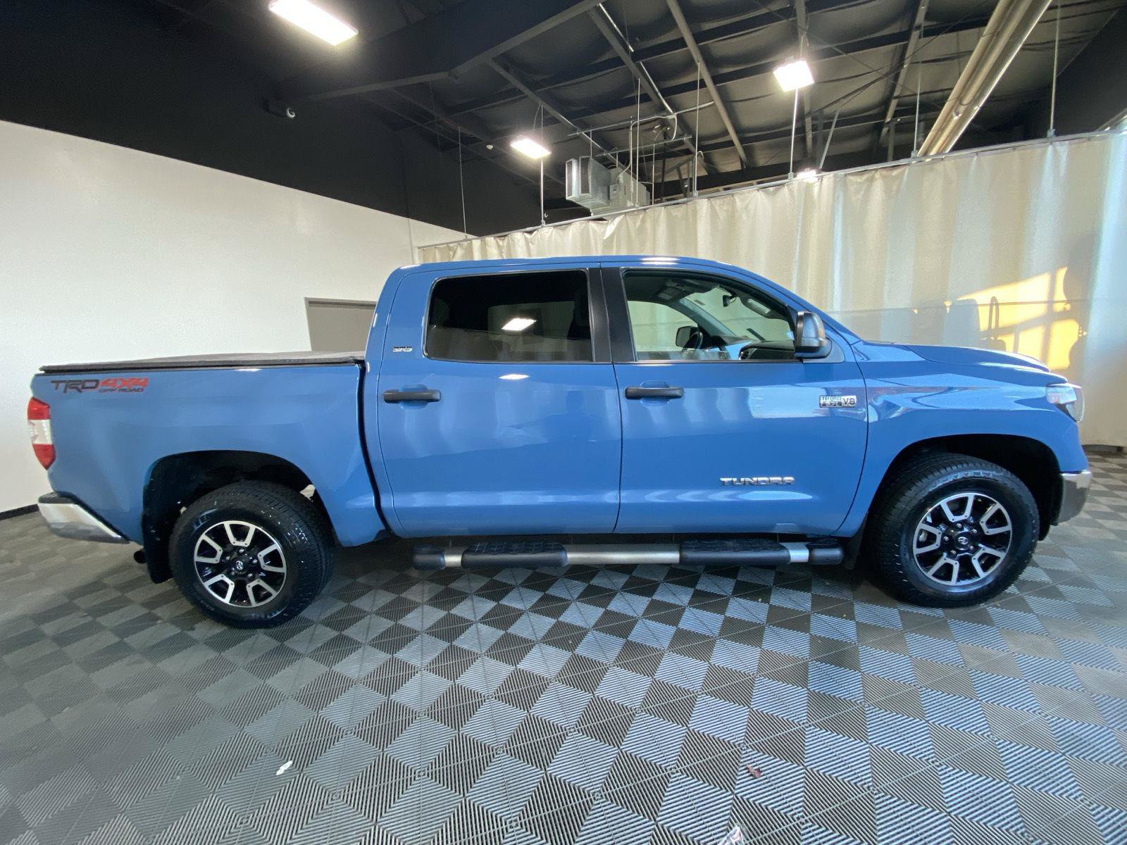 Certified 2021 Toyota Tundra SR5 w/ TRD Off-Road Package AWD/4WD image 17
