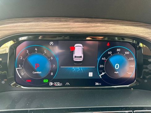 New 2026 Volkswagen Atlas SEL Premium R-Line image 17