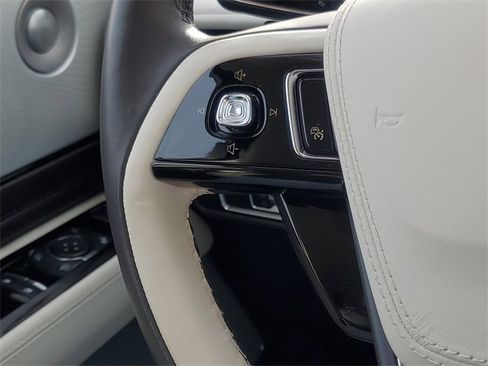 Used 2023 Lincoln Aviator Black Label w/ Jet Package image 19