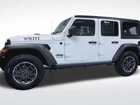 Used 2021 Jeep Wrangler Unlimited Sport AWD/4WD image 4
