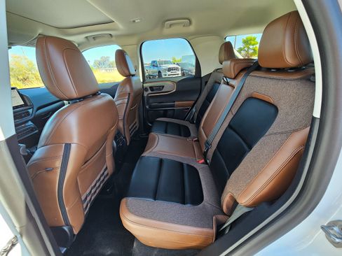 Used 2025 Ford Bronco Sport Outer Banks w/ Outer Banks Tech Package+ AWD/4WD image 18