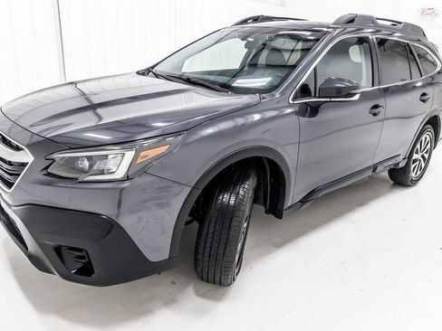 Used 2022 Subaru Outback Premium AWD/4WD image 2