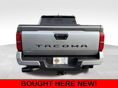 Used 2025 Toyota Tacoma SR5 image 5