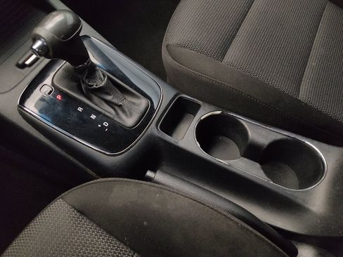Used 2017 Kia Forte LX FWD image 26