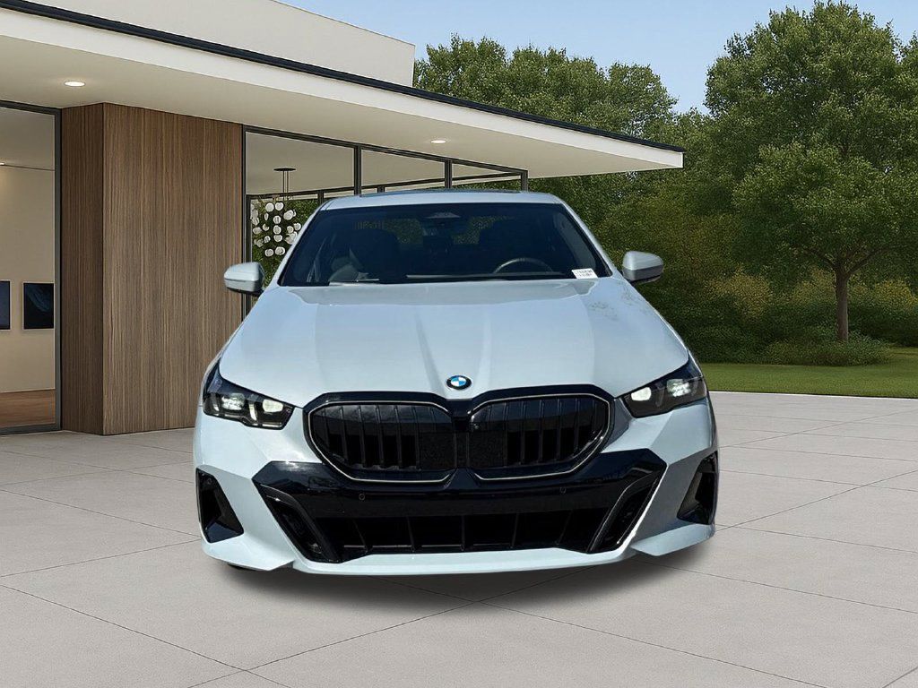 Certified 2025 BMW 530i w/ M Sport Package RWD image 4