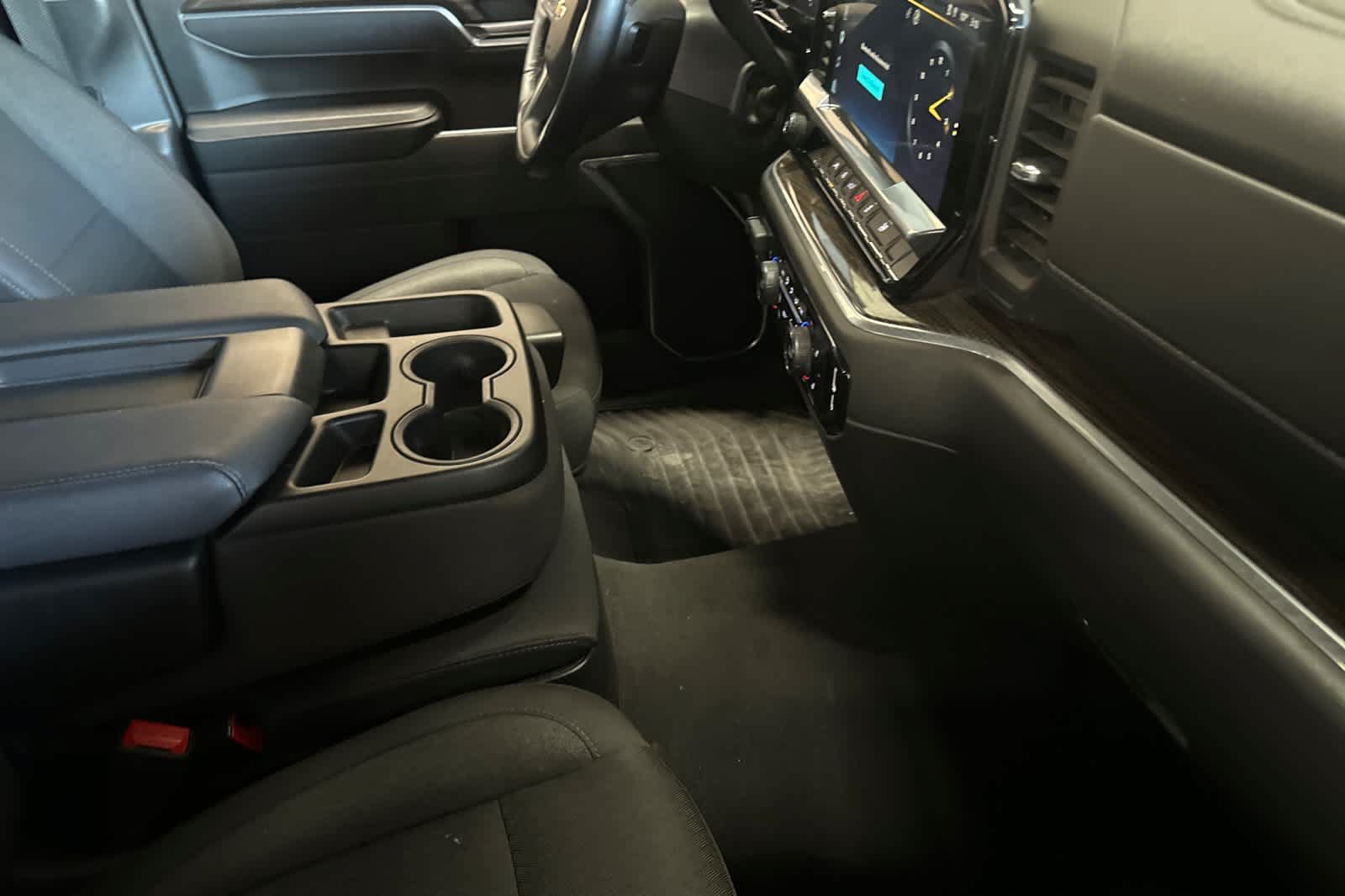 Used 2026 Chevrolet Silverado 1500 LT AWD/4WD image 17