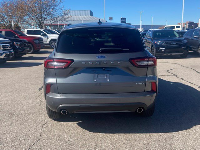 Used 2024 Ford Escape ST-Line w/ Tech Pack #1 AWD/4WD image 5