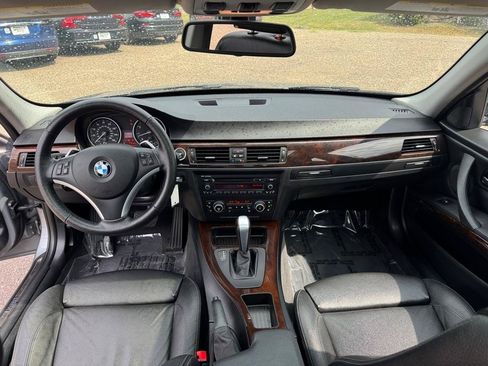 Used 2011 BMW 328i xDrive Sedan AWD/4WD image 28