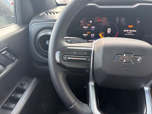 Used 2026 Chevrolet Colorado Trail Boss AWD/4WD image 27