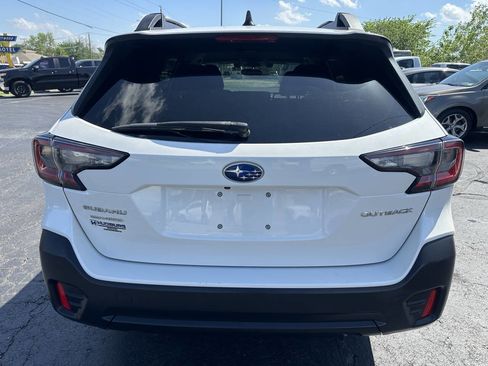 Used 2020 Subaru Outback Premium image 8