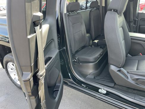 Used 2018 GMC Canyon SLE w/ SLE Convenience Package image 24