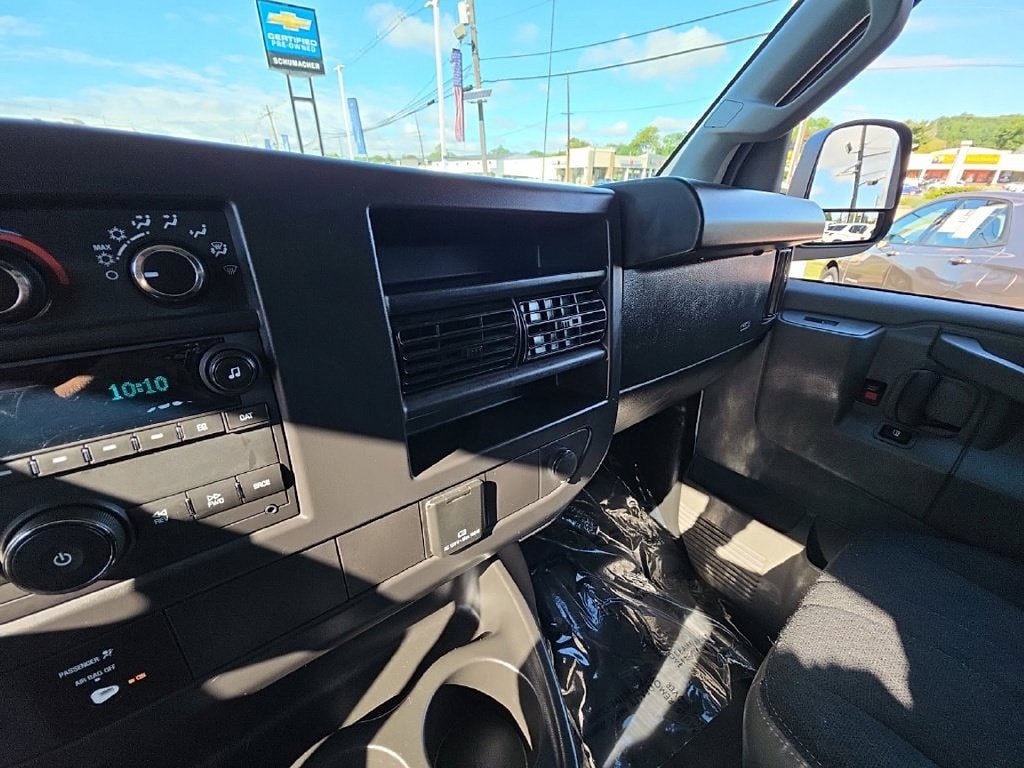 Used 2025 GMC Savana 2500 w/ Driver Convenience Package RWD image 12