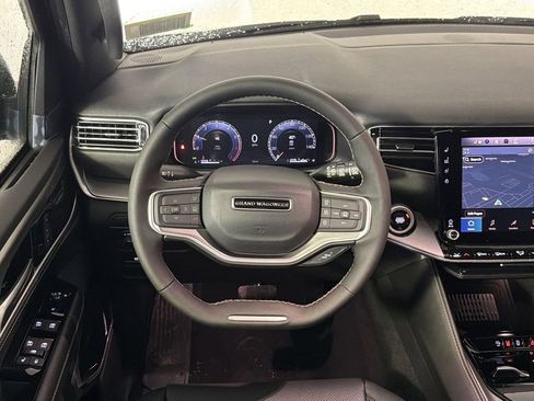 New 2026 Jeep Grand Wagoneer Limited AWD/4WD image 25