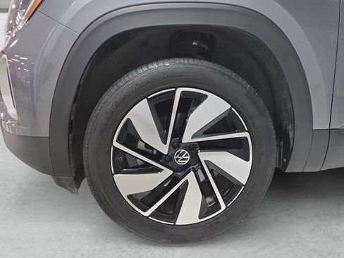 Used 2024 Volkswagen Atlas SE FWD image 23