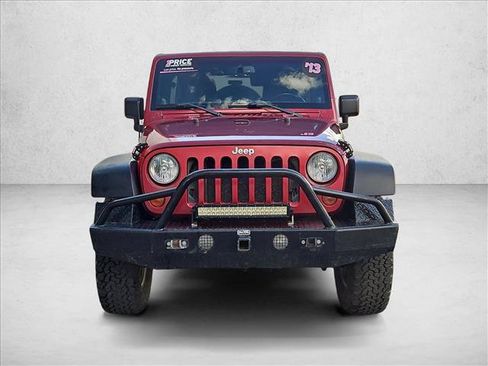 Used 2013 Jeep Wrangler Unlimited Rubicon w/ Connectivity Group AWD/4WD image 2