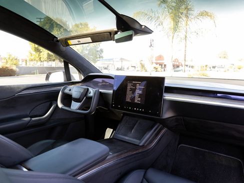 Used 2022 Tesla Model X AWD/4WD image 33