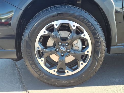 Used 2023 Subaru Crosstrek 2.0i image 9