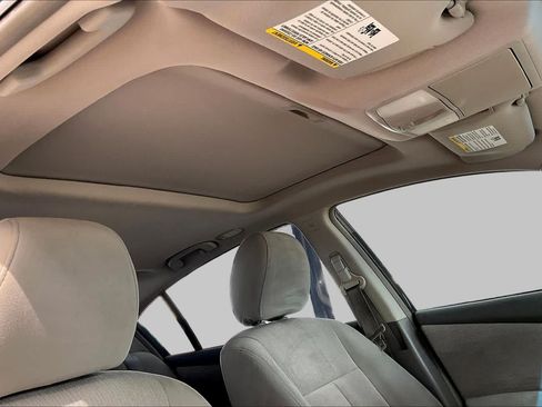 Used 2010 Nissan Altima 2.5 S w/ Convenience Plus Pkg FWD image 13