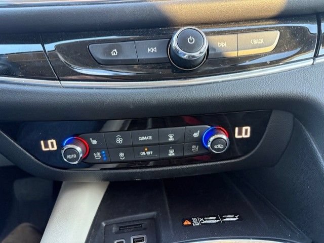 Used 2023 Buick Enclave Avenir w/ Avenir Technology Package FWD image 20