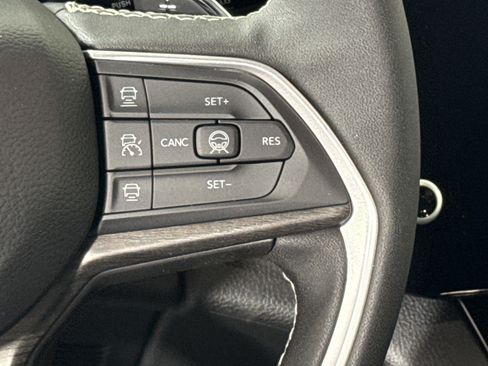 New 2026 Jeep Grand Cherokee Limited image 18