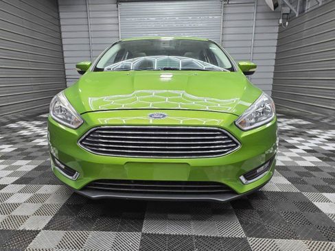 Used 2018 Ford Focus Titanium FWD image 2