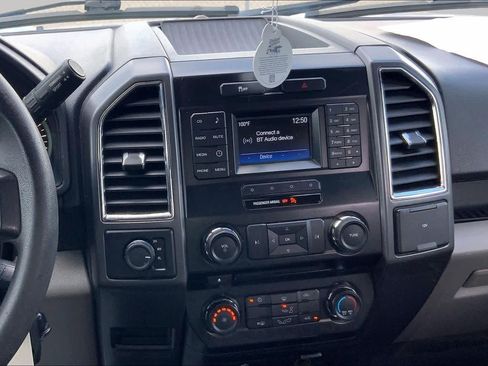 Used 2016 Ford F150 XLT AWD/4WD image 6