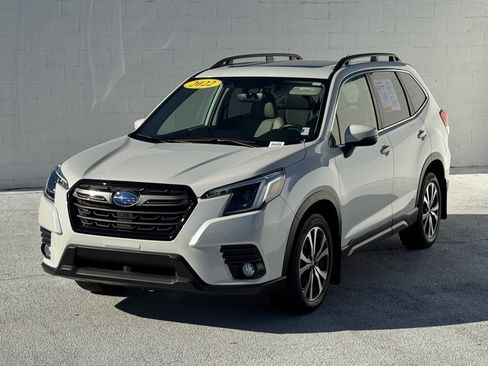 Used 2022 Subaru Forester Limited image 9