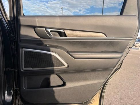 Used 2020 Kia Telluride EX AWD/4WD image 12