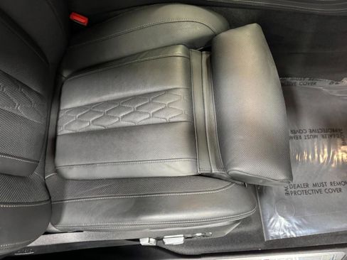 Used 2021 BMW X7 M50i image 21