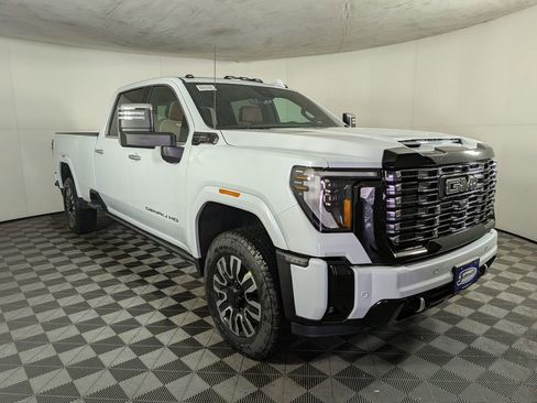 New 2026 GMC Sierra 3500 Denali Ultimate image 5