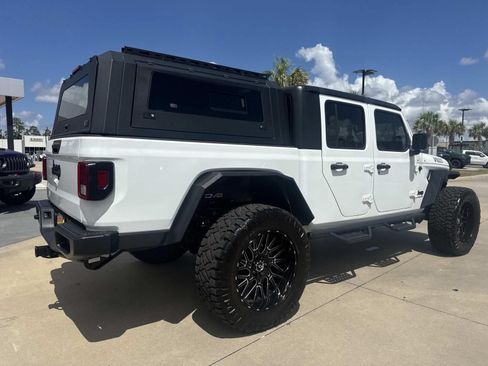 Used 2022 Jeep Gladiator Sport AWD/4WD image 7