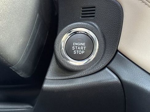 Used 2025 Subaru Outback Limited AWD/4WD image 20