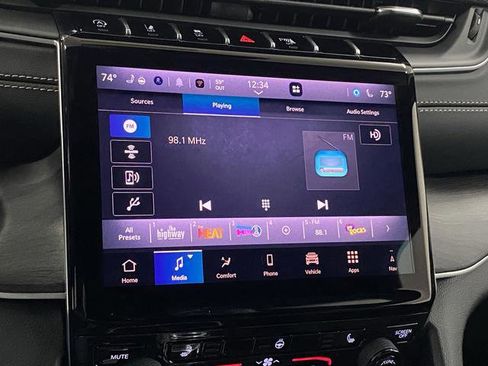 New 2025 Jeep Grand Cherokee L Limited w/ Black Appearance Package image 19