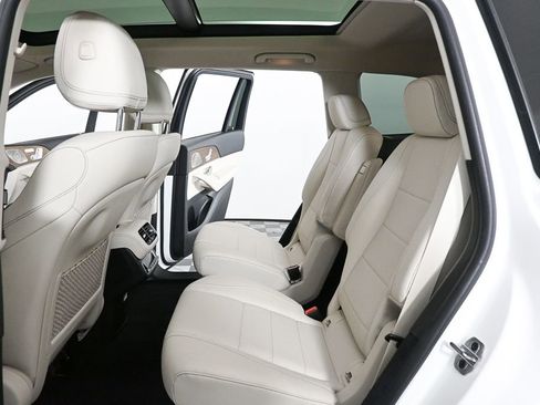 Certified 2022 Mercedes-Benz GLS 450 4MATIC image 19