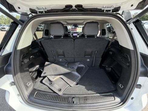 Used 2023 Jeep Grand Cherokee L Limited AWD/4WD image 19