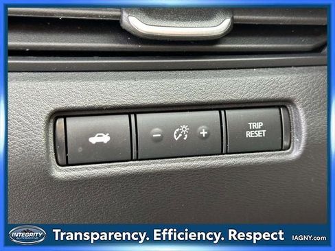 Certified 2024 Nissan Altima 2.5 SV FWD image 19