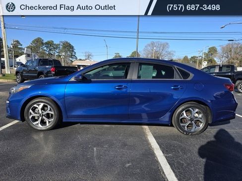 Used 2021 Kia Forte LXS image 3