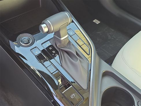 New 2026 Kia Niro EX image 27