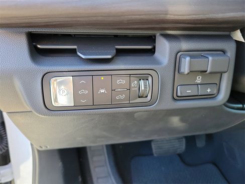 New 2025 GMC Sierra EV Denali image 23