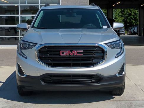 Used 2021 GMC Terrain SLE w/ Driver Convenience Package image 10