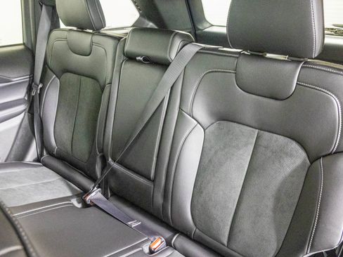 New 2025 Jeep Grand Cherokee Altitude image 27