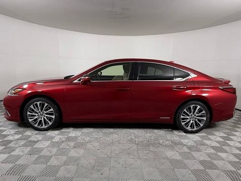 Used 2019 Lexus ES 300h w/ Premium Package FWD image 3