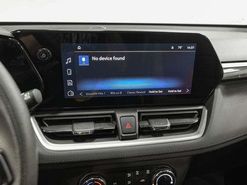 Used 2025 Chevrolet TrailBlazer LS w/ LS Convenience Package image 21