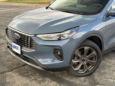 Used 2025 Ford Escape Platinum AWD/4WD image 8