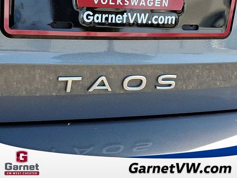 Certified 2022 Volkswagen Taos SE image 30