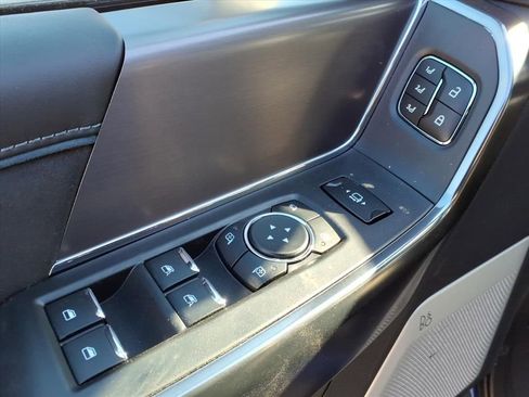 New 2026 Ford F350 Platinum w/ FX4 Off-Road Package image 19