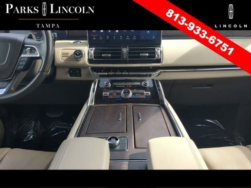 Used 2023 Lincoln Navigator Reserve AWD/4WD image 13